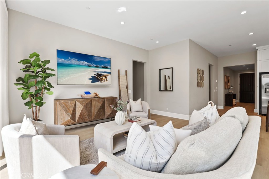 130 Donati Property Photo 7