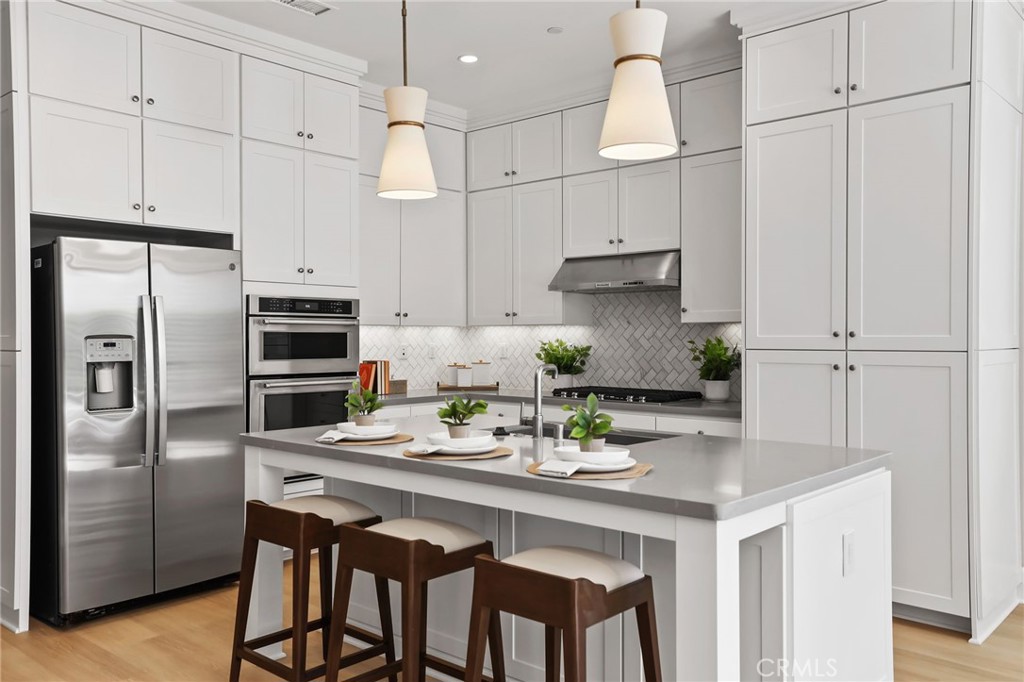 130 Donati Property Photo 15