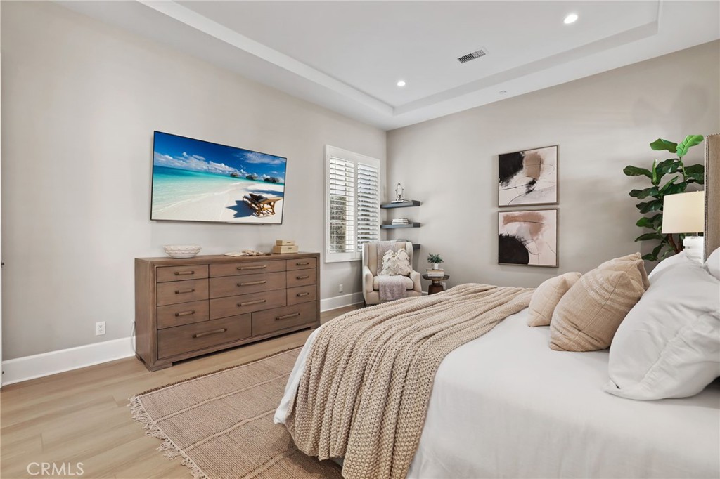 130 Donati Property Photo 25