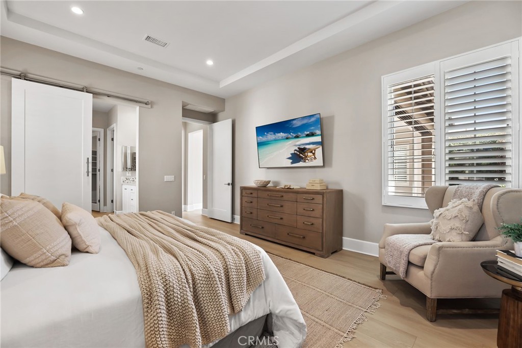 130 Donati Property Photo 26