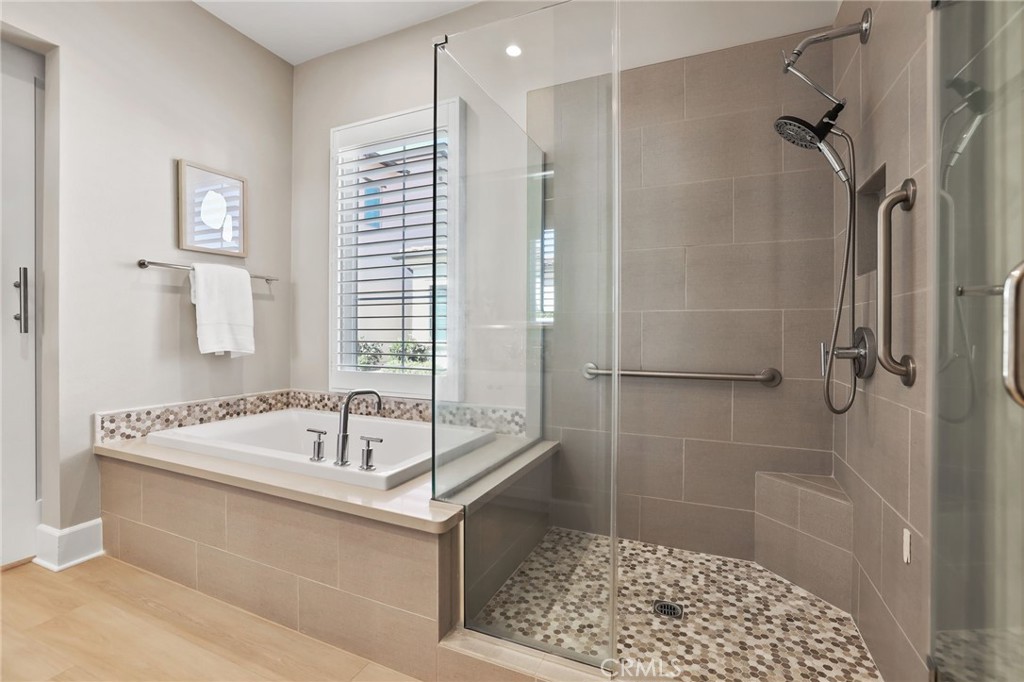 130 Donati Property Photo 29