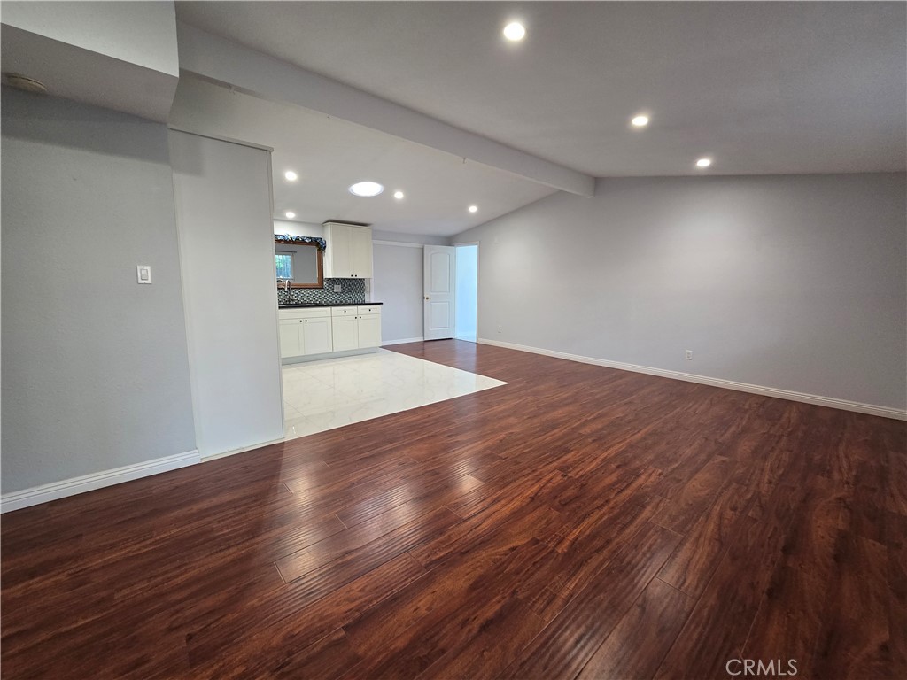 14201 Paul Way A Property Photo 4