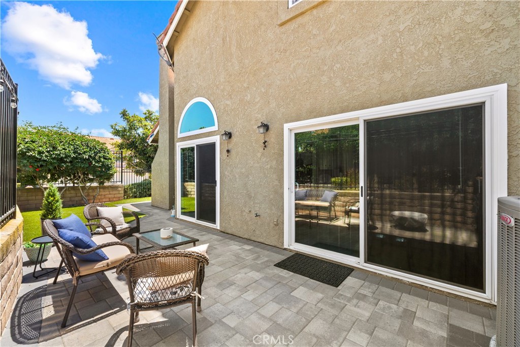 6041 E Queens Drive Property Photo 6