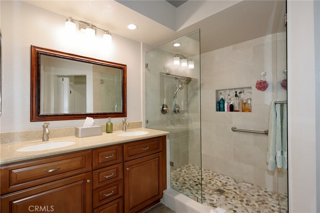 6041 E Queens Drive Property Photo 23