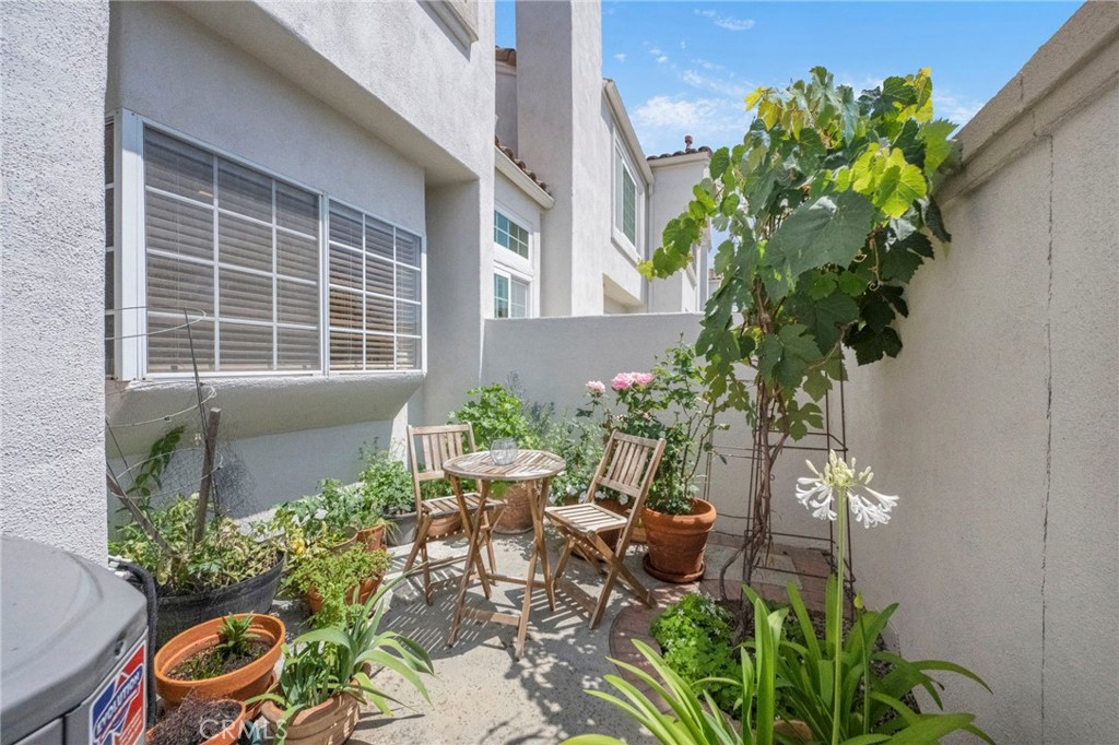 10 Agostino Property Photo 16