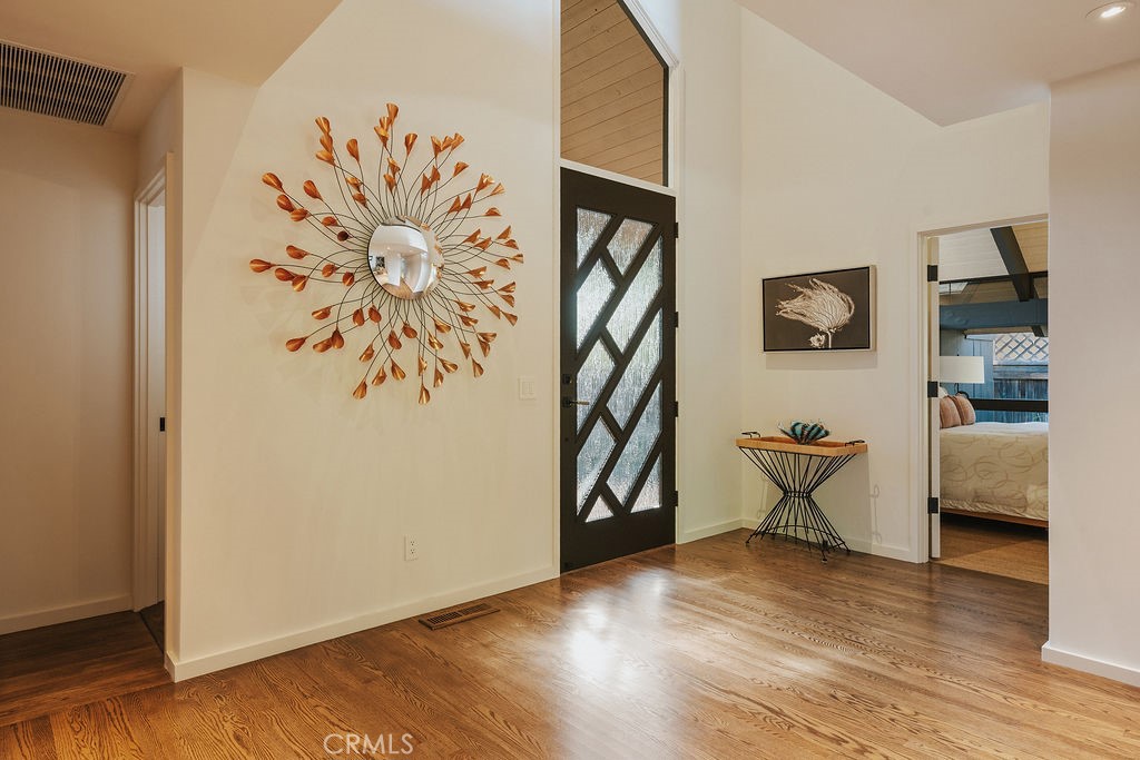1534 Santiago Property Photo 4