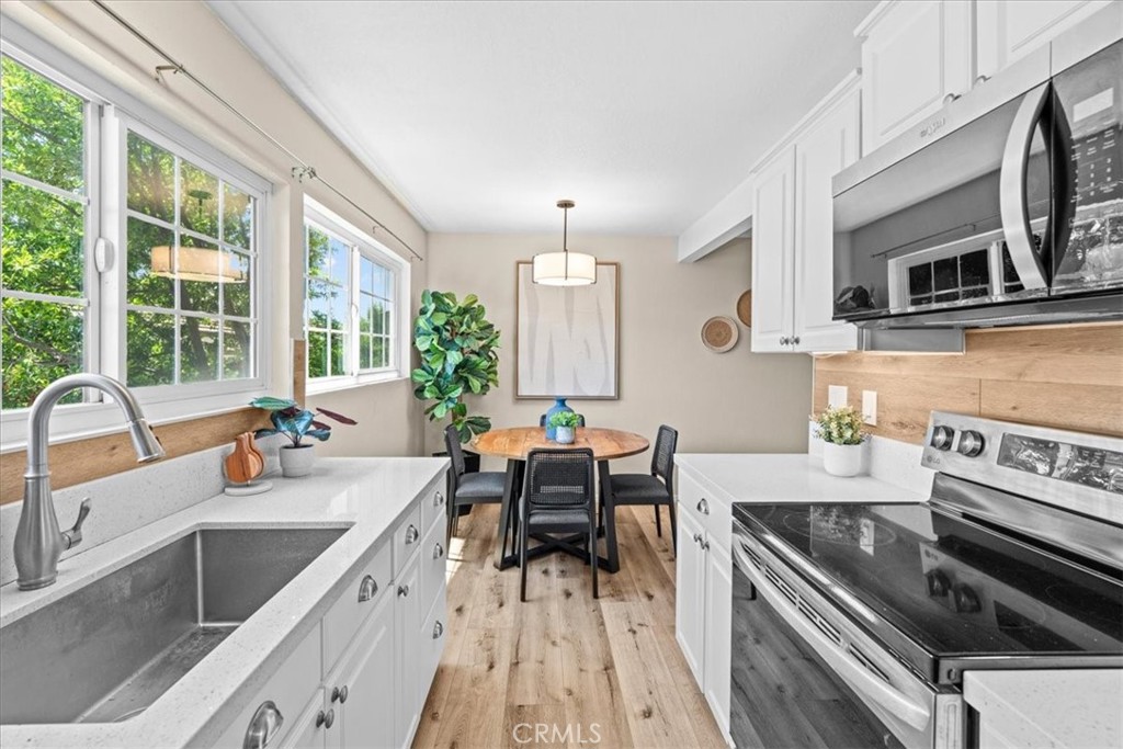 208 Springview Property Photo 12