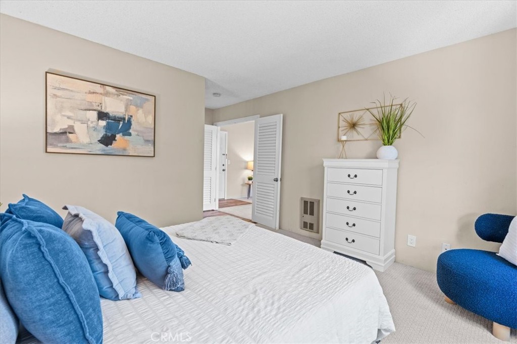208 Springview Property Photo 18