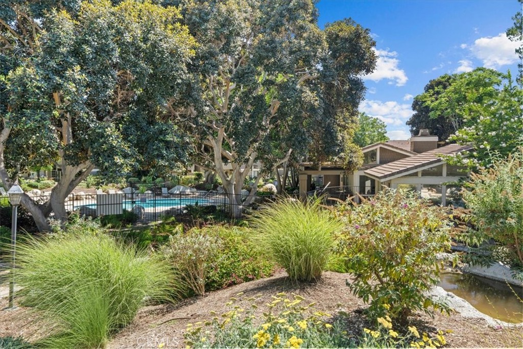 208 Springview Property Photo 31