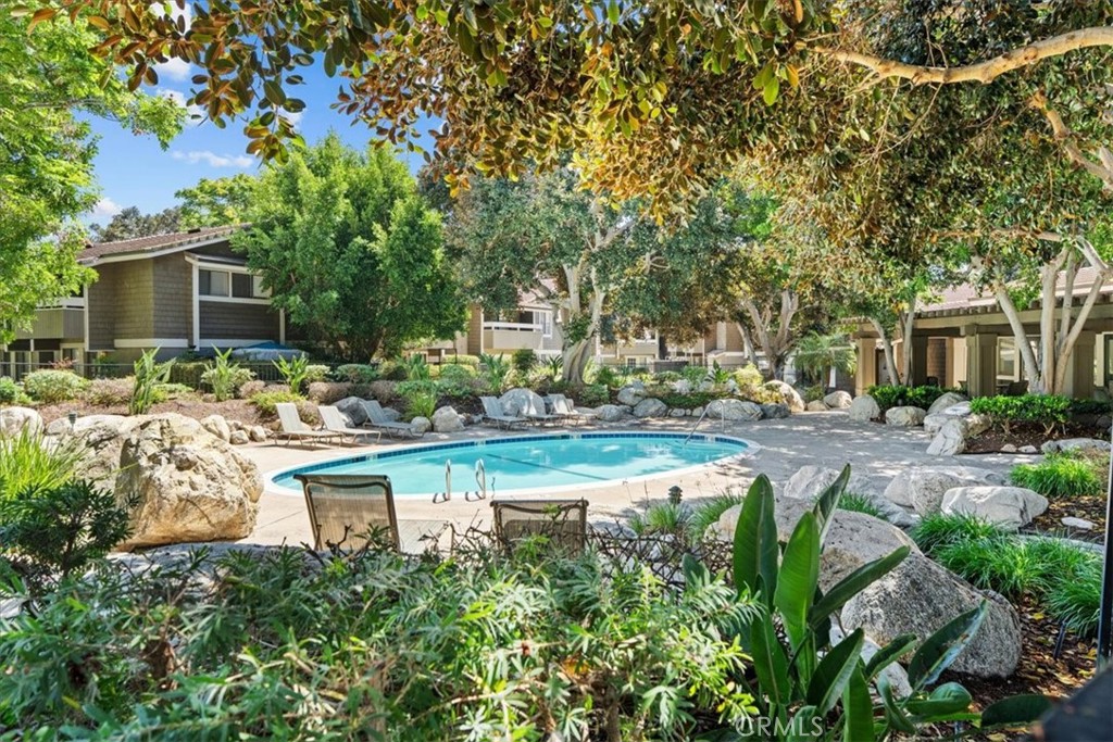 208 Springview Property Photo 32