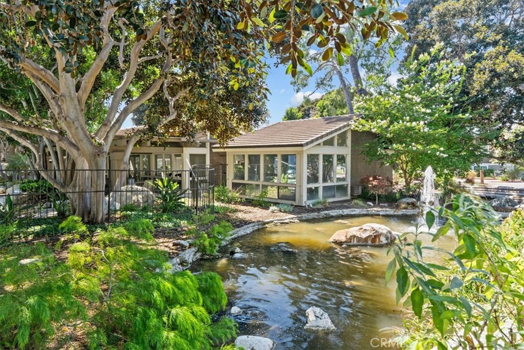 208 Springview Property Photo 34