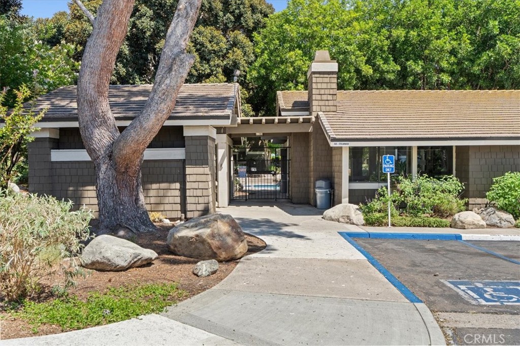 208 Springview Property Photo 40