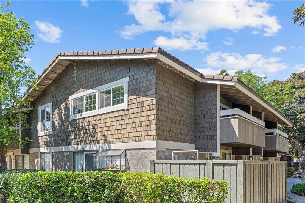 208 Springview Property Photo 43