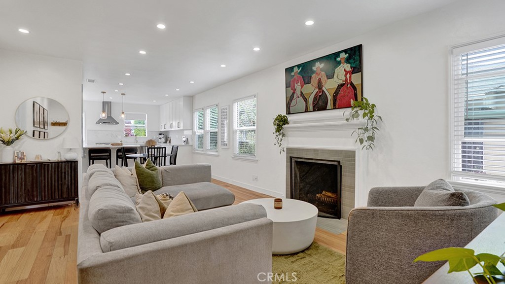 292 Monrovia Property Photo 2