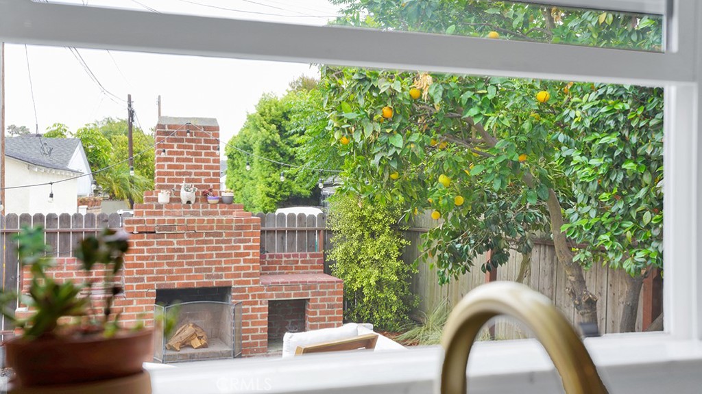 292 Monrovia Property Photo 15