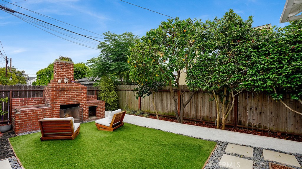 292 Monrovia Property Photo 26