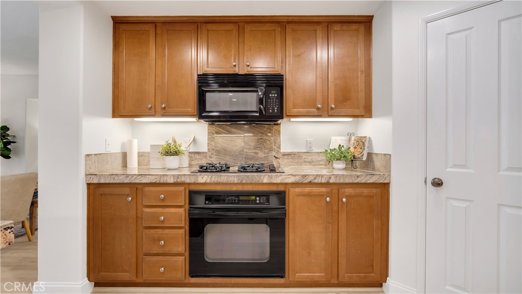 128 Talmadge Property Photo 17