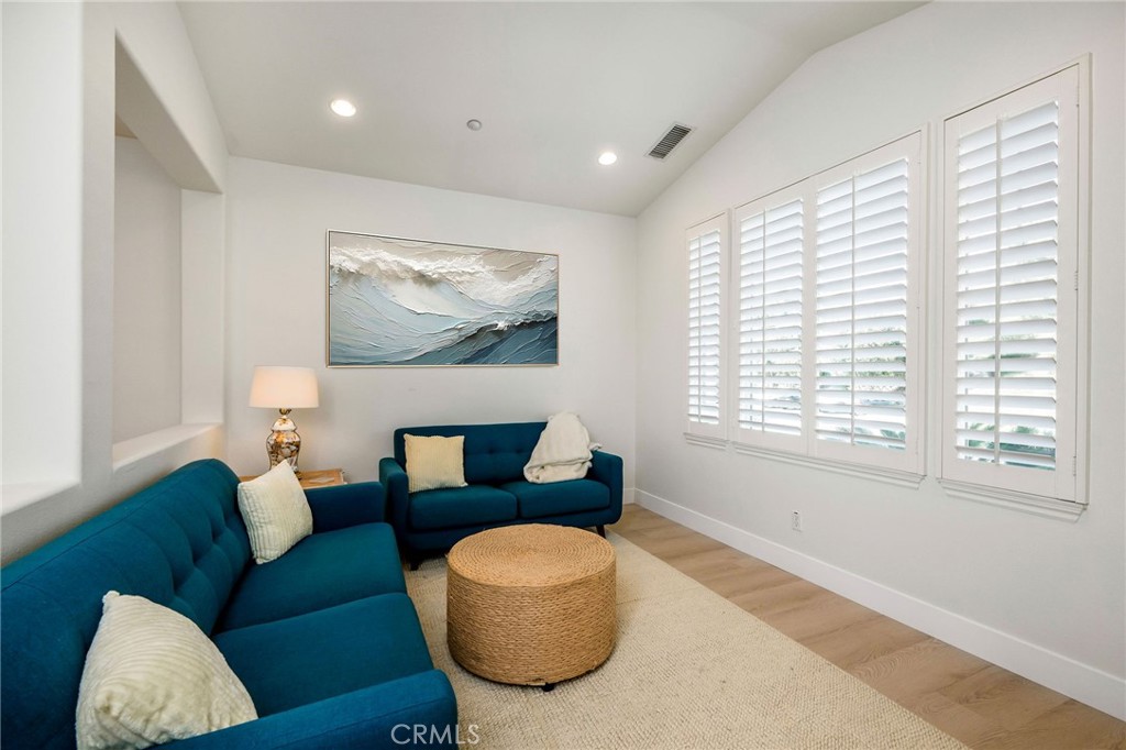 1204 Vista Jardin Property Photo 4