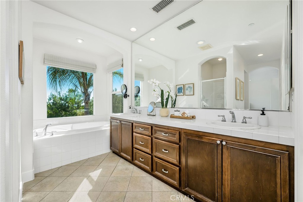 1204 Vista Jardin Property Photo 31