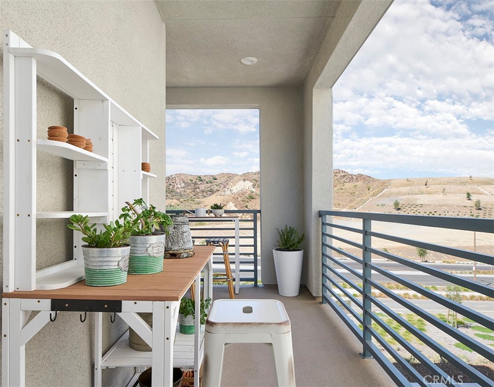 26998 Echo Mountain Way Property Photo 9