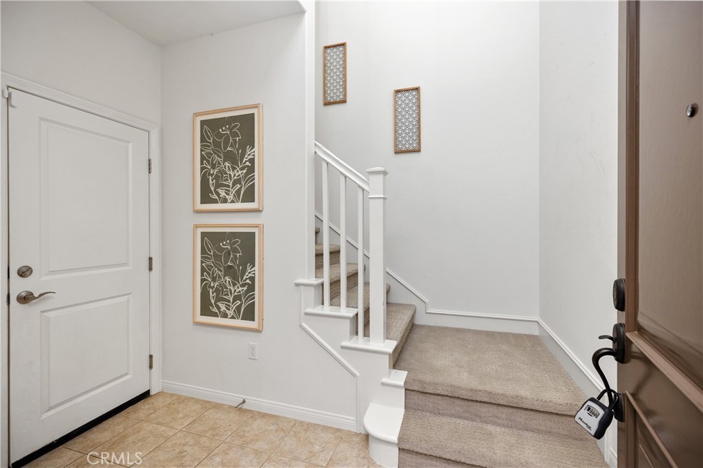 86 Mayfair Property Photo 4