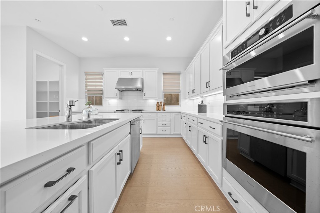 125 Lovelace Property Photo 15