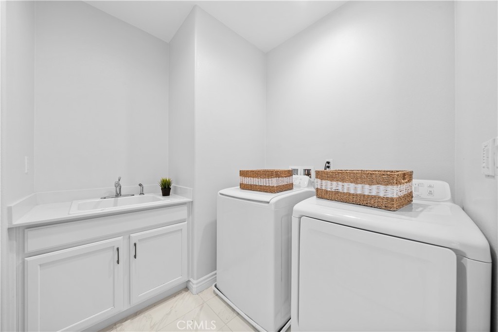 125 Lovelace Property Photo 29