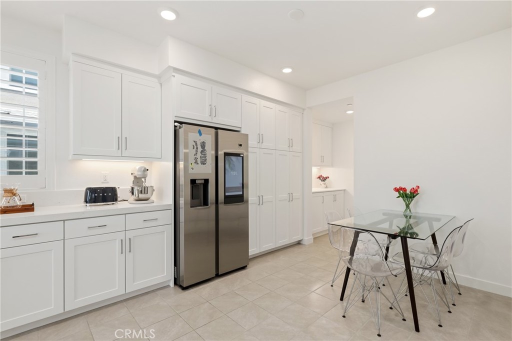 175 W La Palma Avenue 6 Property Photo 5