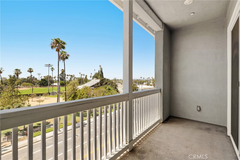 175 W La Palma Avenue 6 Property Photo 28