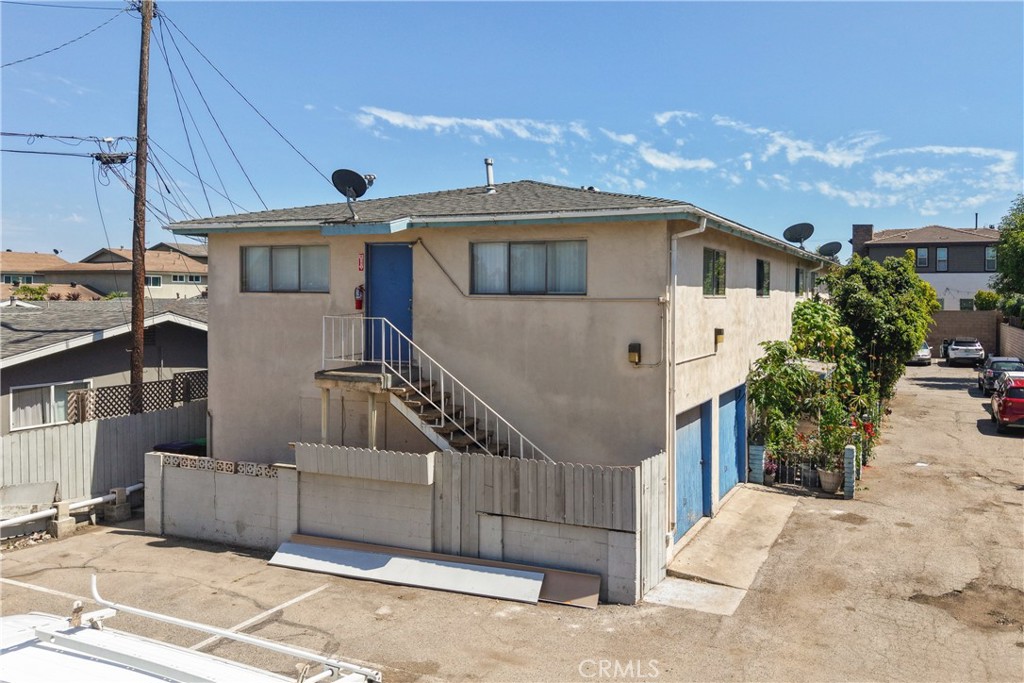 681 Victoria Property Photo 1