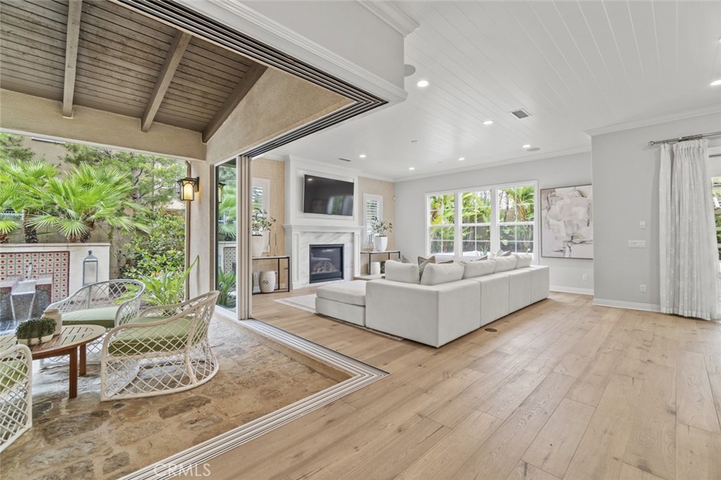208 Radial Property Photo 12