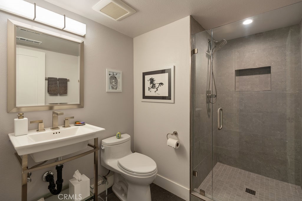 3433 Wimbledon Way Property Photo 15