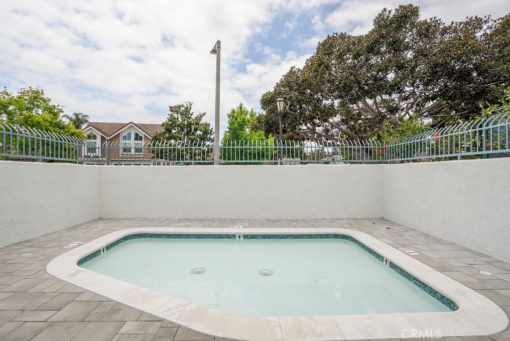 3433 Wimbledon Way Property Photo 25