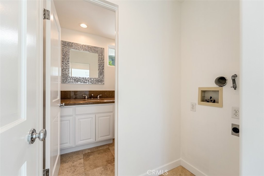 2830 2nd Avenue Property Photo 15