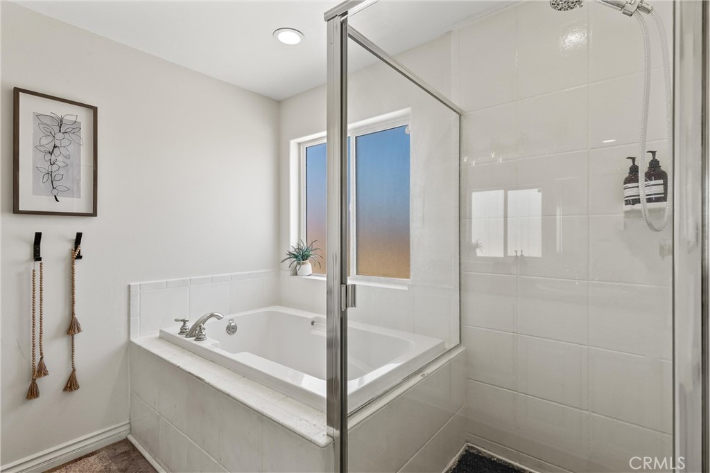 5853 Linda Lee Drive Property Photo 18