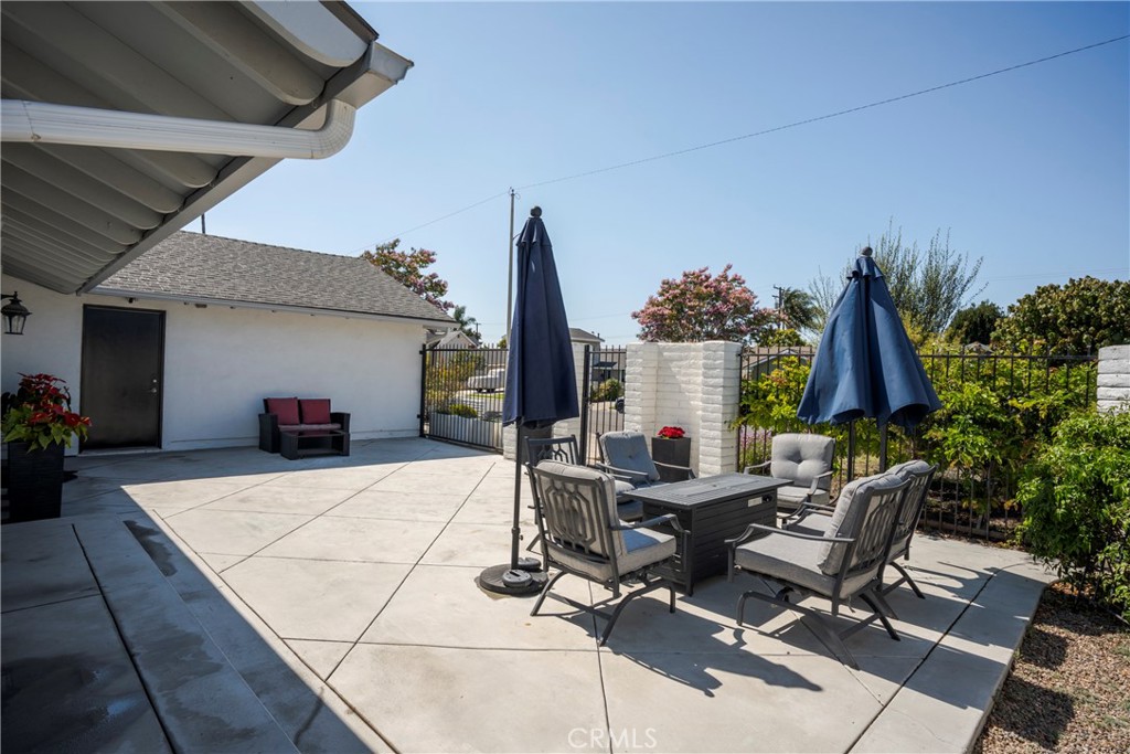 6302 Vatcher Property Photo 6