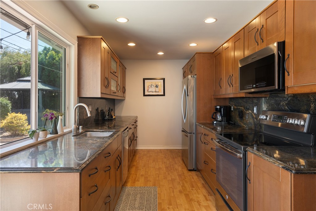 6302 Vatcher Property Photo 15