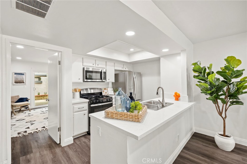 18683 Maplewood Property Photo 12