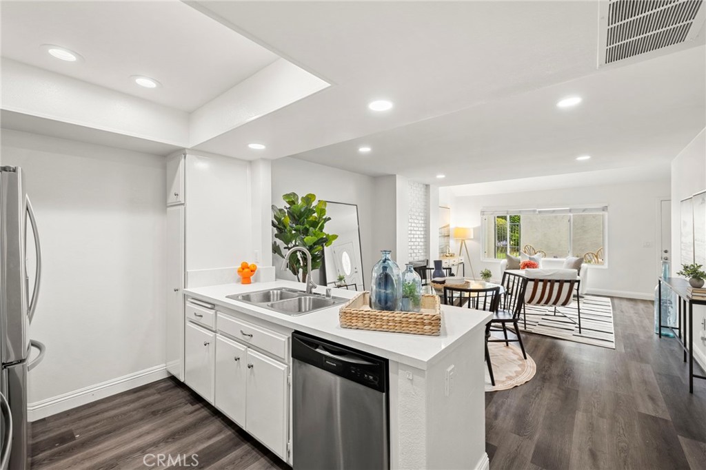 18683 Maplewood Property Photo 13