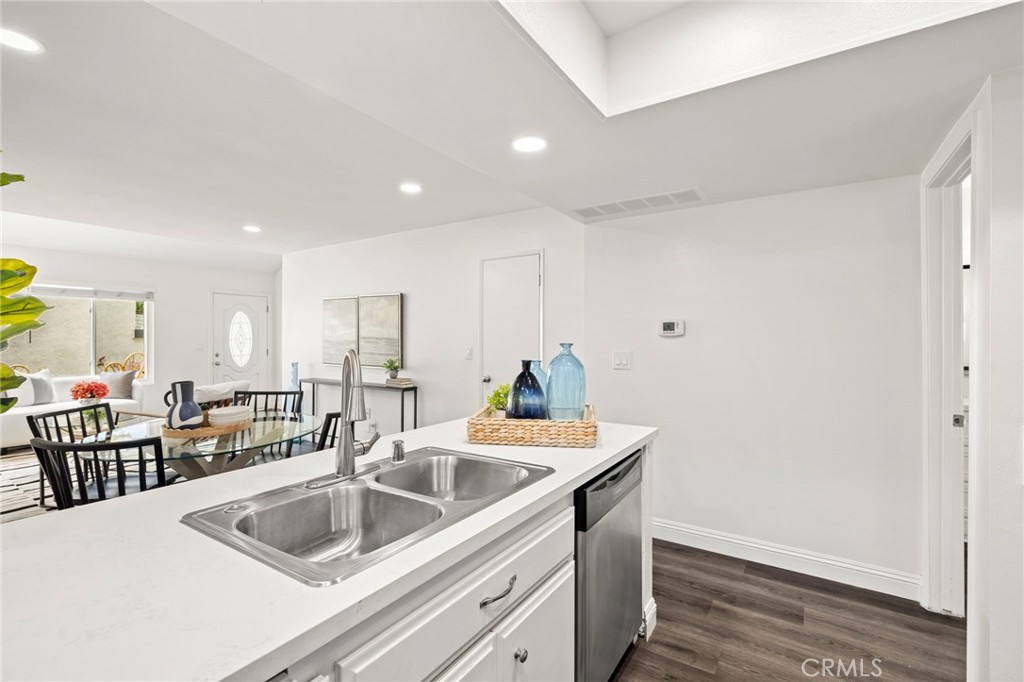 18683 Maplewood Property Photo 15