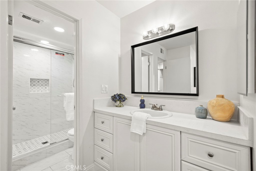 18683 Maplewood Property Photo 18