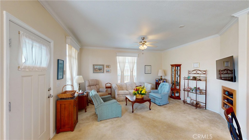 211 Albatross Lane Property Photo 5