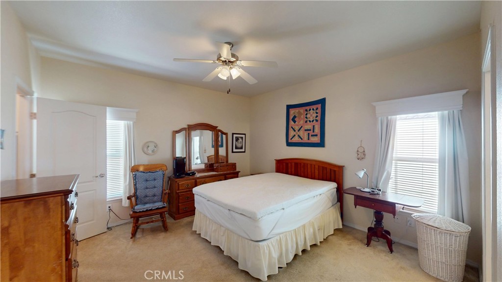 211 Albatross Lane Property Photo 11
