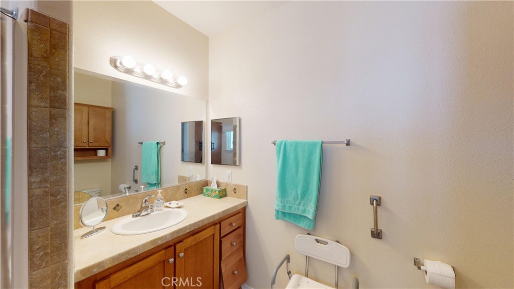 211 Albatross Lane Property Photo 15