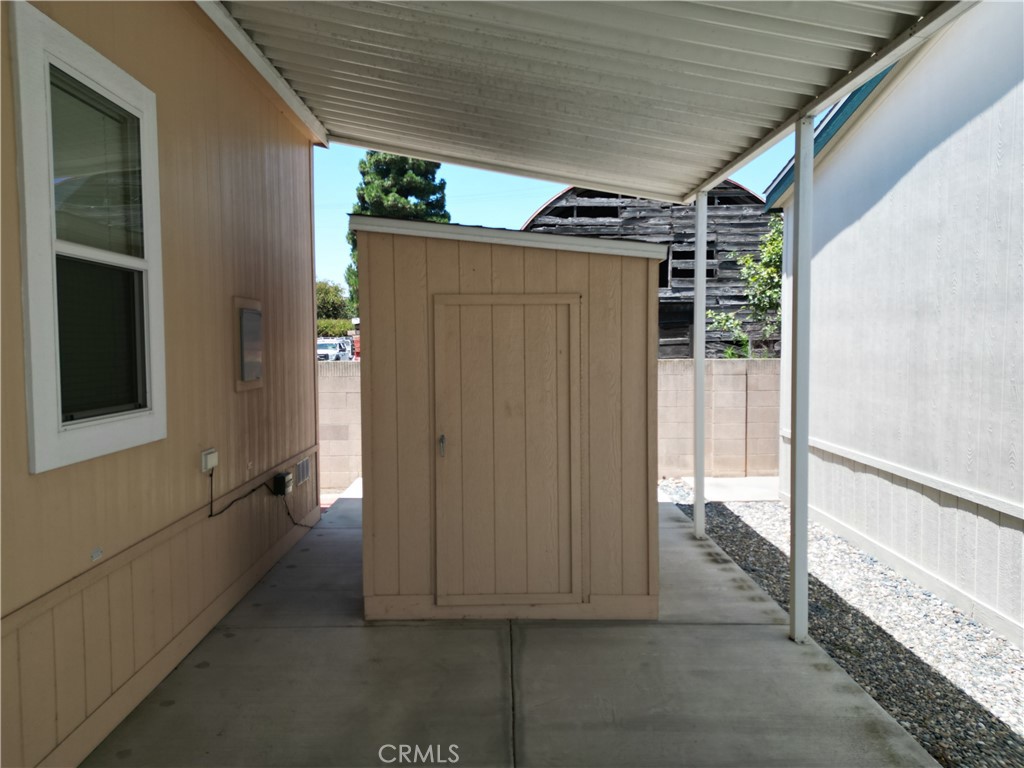 211 Albatross Lane Property Photo 23