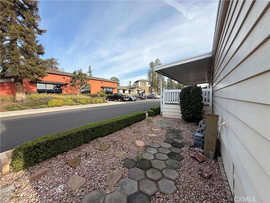 14851 Jeffrey 117 Property Photo 9