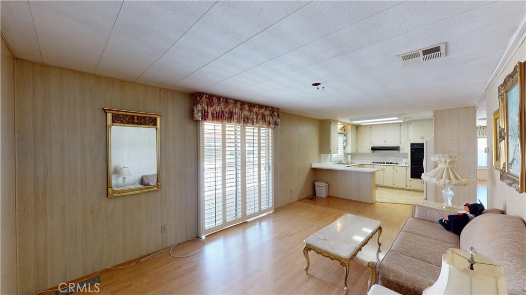 14851 Jeffrey 117 Property Photo 17