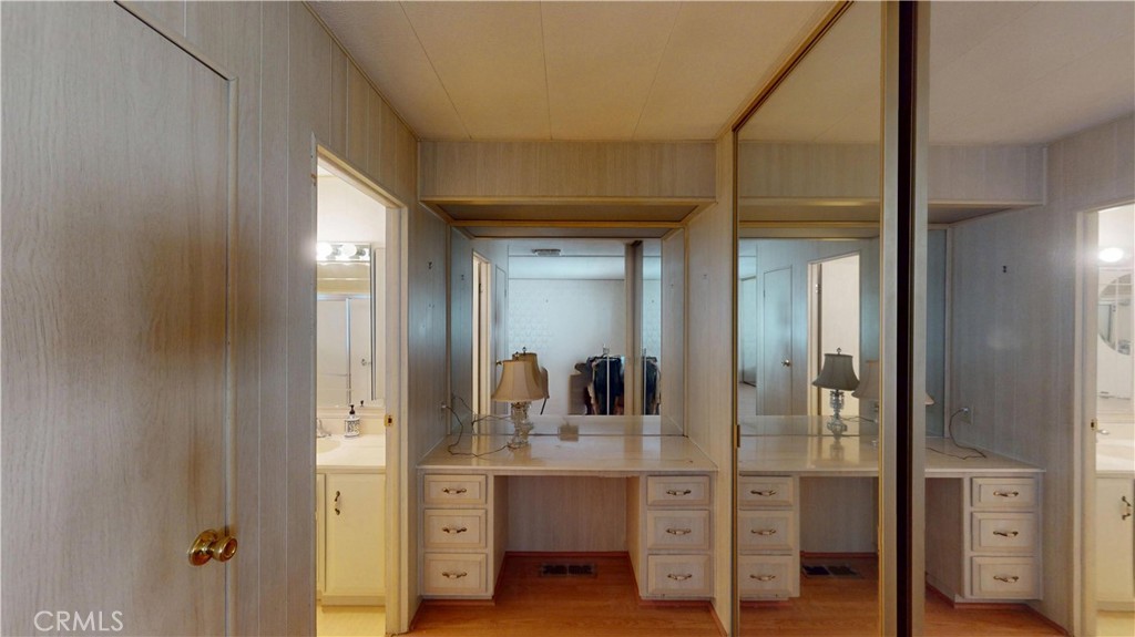 14851 Jeffrey 117 Property Photo 24