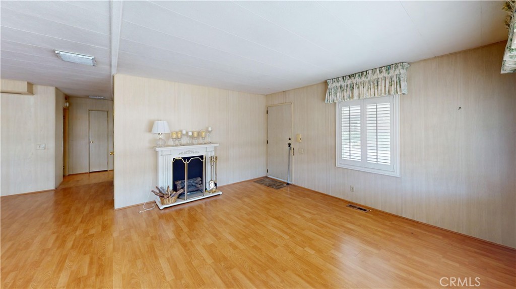 14851 Jeffrey 117 Property Photo 28