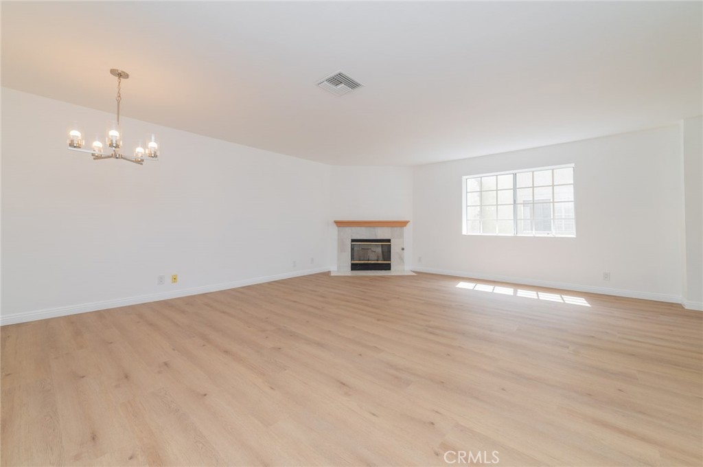 15805 Jupiter Place Property Photo 4